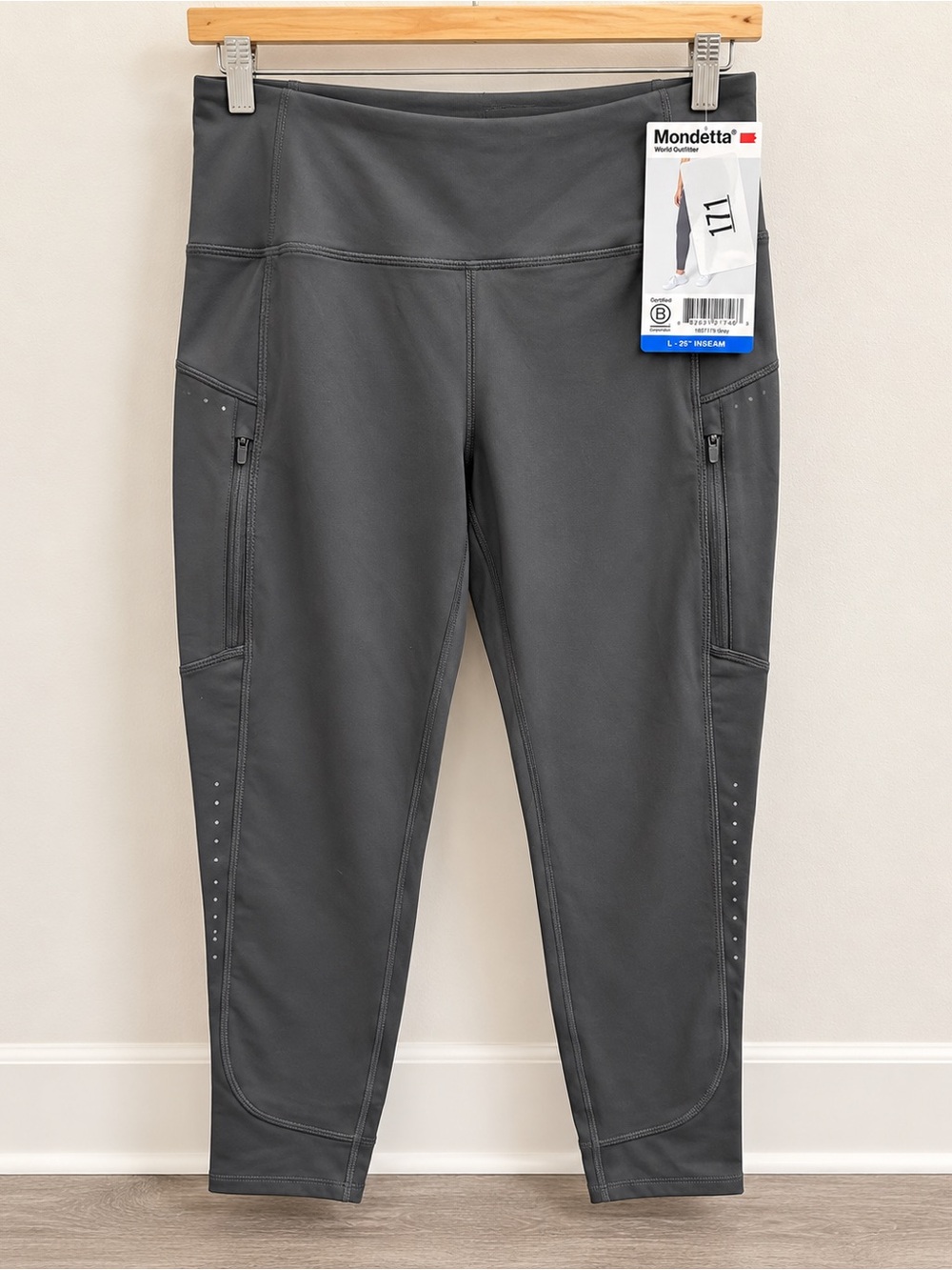 Mondetta Charcoal Gray Capri Leggings with Side Zip Pockets